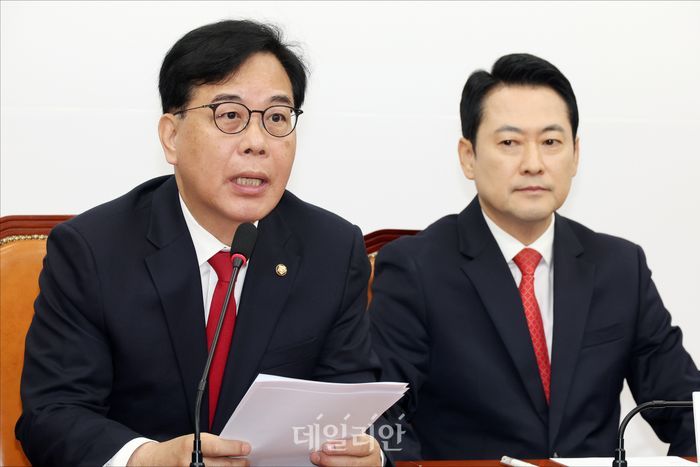 송언석 국민의힘 원내대표가 11일 오전 서울 여의도 국회에서 열린 국민의힘 최고위원회의에서 발언을 하고 있다. ⓒ데일리안 홍금표 기자