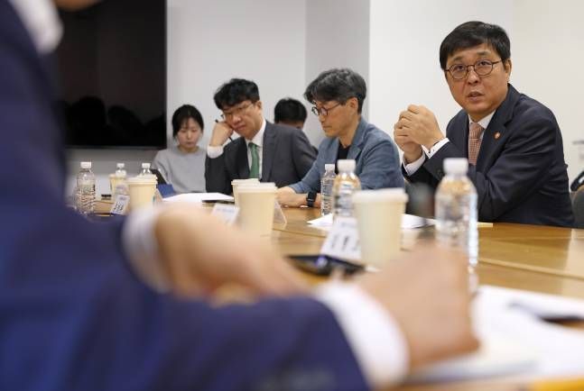 문화예술정책자문위원회 출판 분과 제2차 회의ⓒ뉴시스(문화체육관광부)