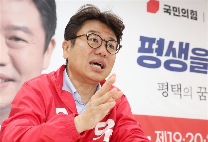 유의동 국민의힘 경기 평택을 국회의원 후보가 15일 오후 경기도 평택 안중읍 선거사무소에서 데일리안과 인터뷰를 하고 있다. ⓒ데일리안 홍금표 기자