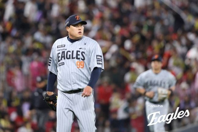 KBO 통산 120승을 달성한 류현진. ⓒ 한화 이글스