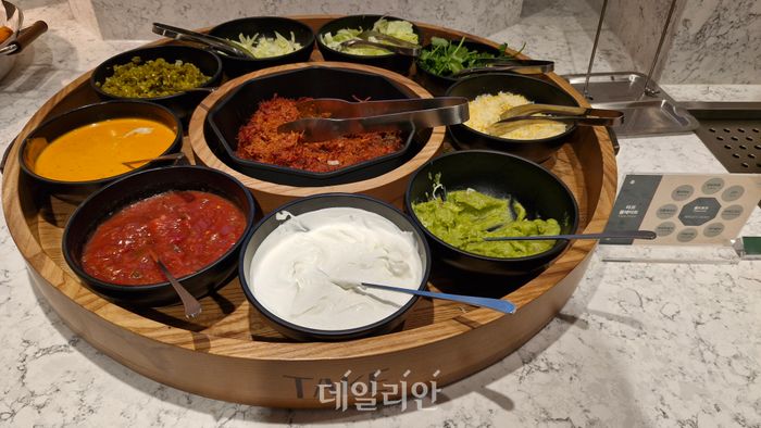 아워홈 뷔페 