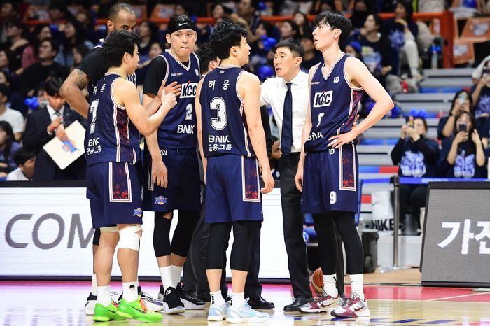 KCC를 이끌고 챔프전 우승에 도전하는 이상민 감독. ⓒ KBL