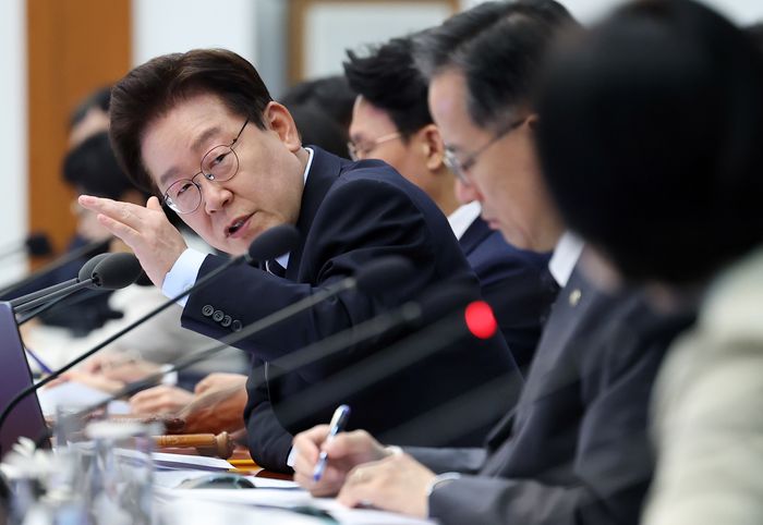 이재명 대통령이 20일 청와대에서 열린 국무회의 겸 비상경제점검회의에서 발언하고 있다.ⓒ연합뉴스