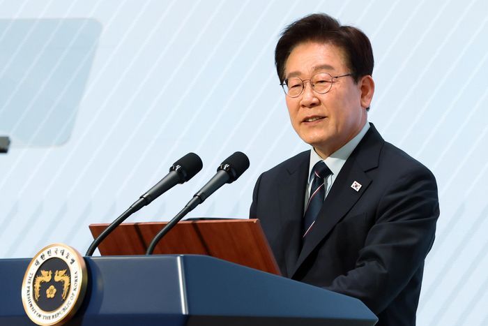 이재명 대통령이 지난 8일 서울 중구 대한상공회의소에서 열린 제54회 어버이날 기념식에서 축사하고 있다. ⓒ뉴시스