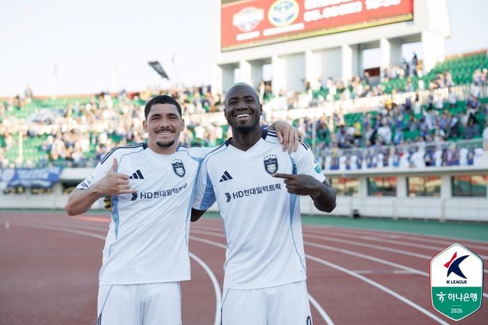 울산의 공격 이끌고 있는 야고와 말컹. ⓒ 한국프로축구연맹