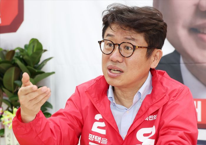 유의동 국민의힘 경기 평택을 국회의원 후보가 15일 오후 경기도 평택 안중읍 선거사무소에서 데일리안과 인터뷰를 하고 있다. ⓒ데일리안 홍금표 기자