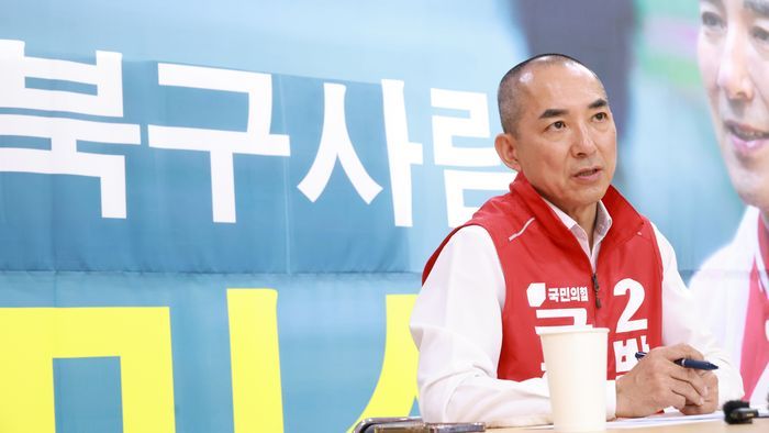 박민식 국민의힘 부산 북구갑 후보가 25일 부산 선거사무소에서 진행된 현안 관련 기자 간담회에서 발언하고 있다. ⓒ데일리안 방규현 기자
