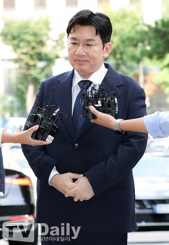 방시혁 하이브 의장