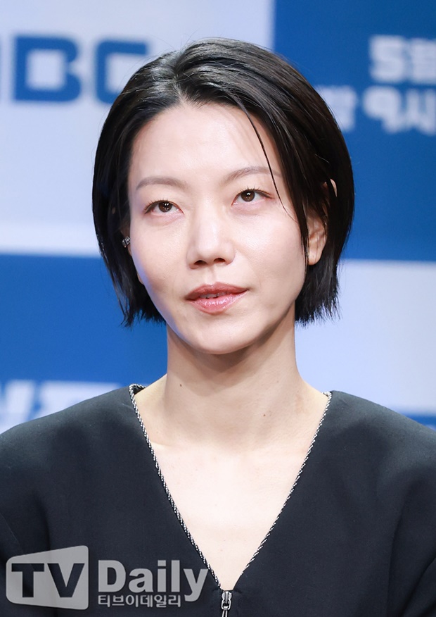 김신록