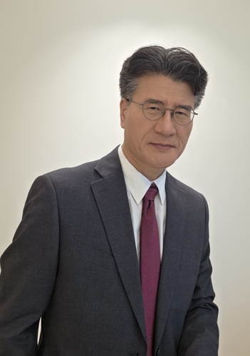문재균 교수는 KAIST와 같이 과학기술 역량을 갖춘 대학들이 생산인구 급감이라는 현 위기 극복에 중요 역할을 맡아야 한다고 역설했다.