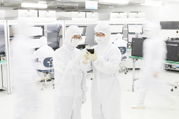 명정보기술은 산업 현장에서 운영 중인 노후 산업용 컴퓨터 및 저장장치의 운영 안정성과 데이터 보호 현황을 파악하기 위한 '대한민국 산업용 컴퓨터·저장장치 사용 실태 조사'를 실시한다.