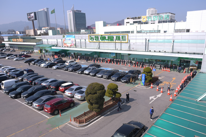 양재 농산물종합유통센터 전경. 전국 산지 농축산물을 수도권 소비지로 연결하는 대표 농산물종합유통센터로 365일 24시간 운영된다. (사진=농협유통)