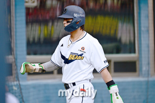 [MD포토] 박찬호 '투수 보크, 선제 득점'