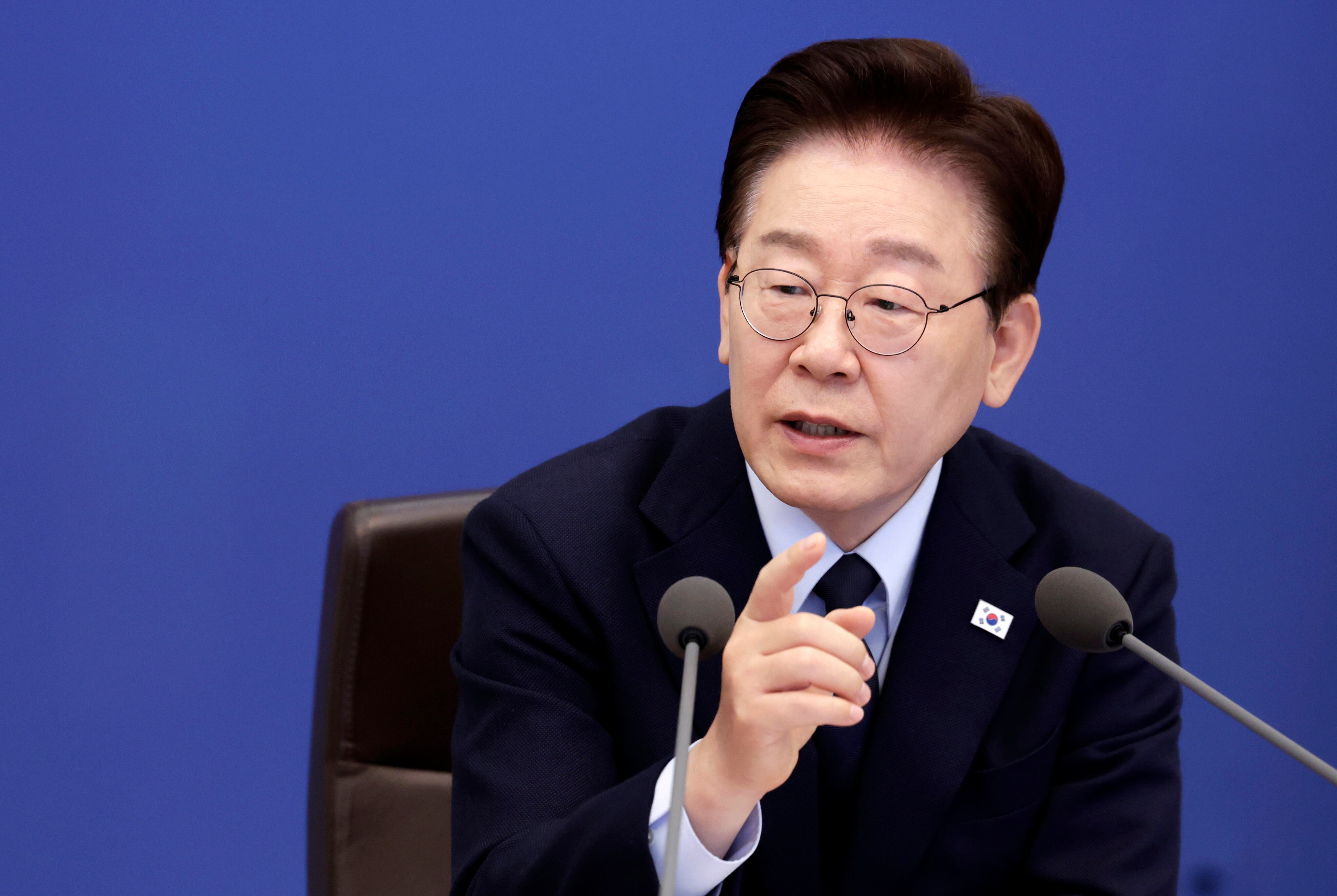 이재명 대통령이 6일 청와대에서 열린 국무회의 겸 비상경제점검회의에서 발언하고 있다. /연합뉴스