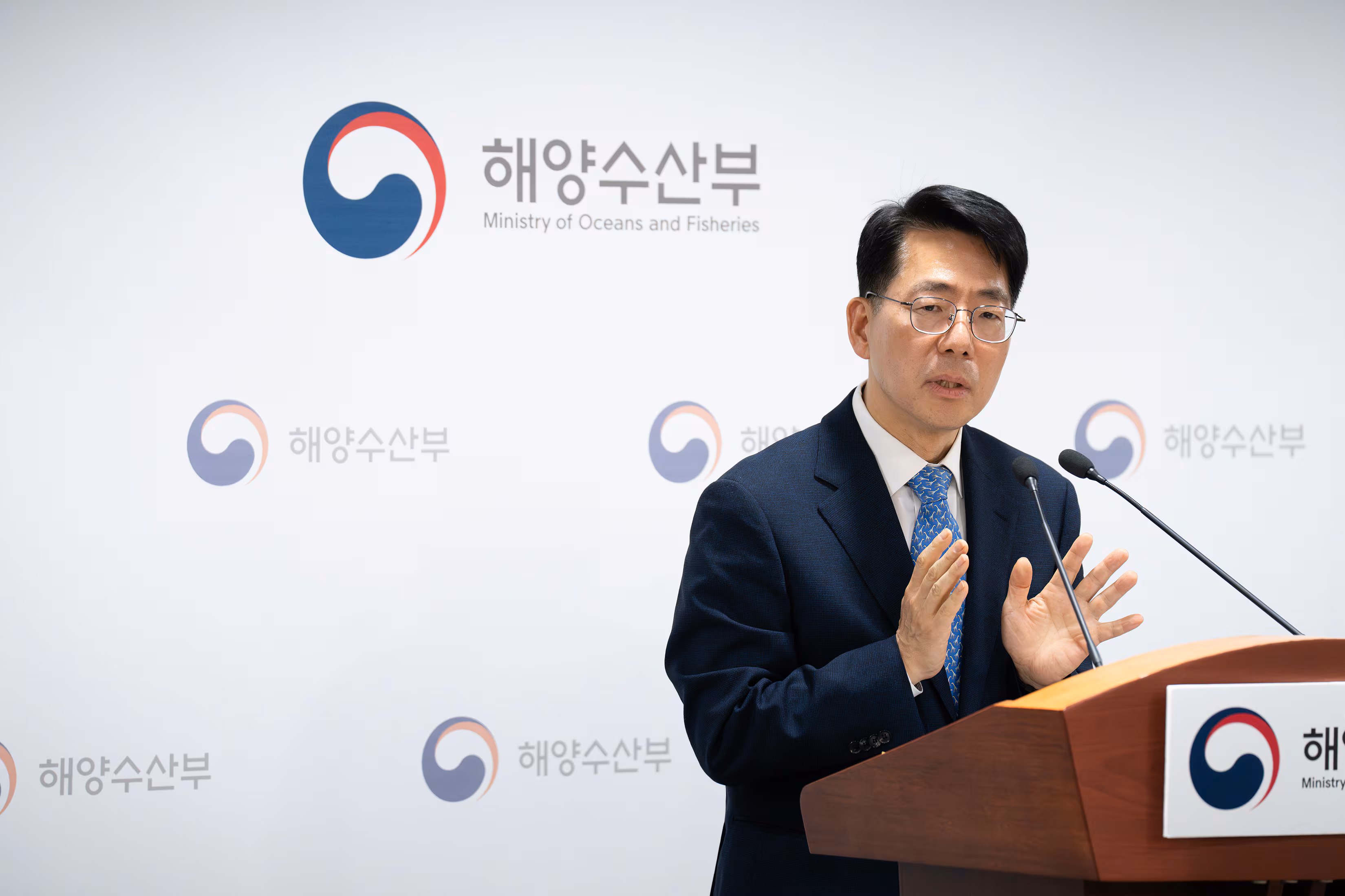 황종우 해양수산부 장관이 14일 부산 해수부 기자실에서 기자간담회를 하고 있다. /해수부 제공