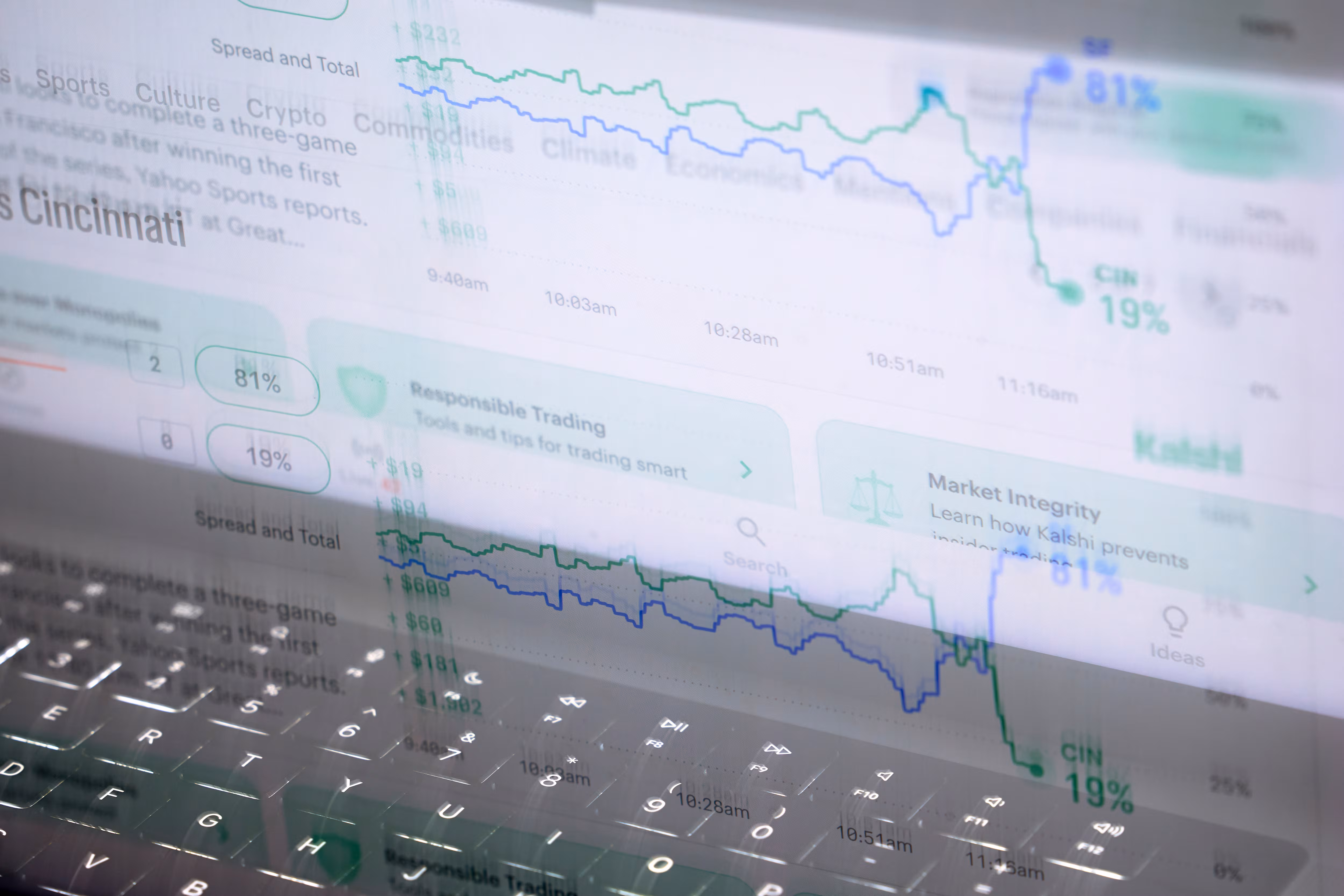 지난달 16일(현지 시각) 노트북 화면에 칼시(Kalshi) 웹사이트에서 이뤄진 거래 내역이 표시돼 있다. / AP=연합