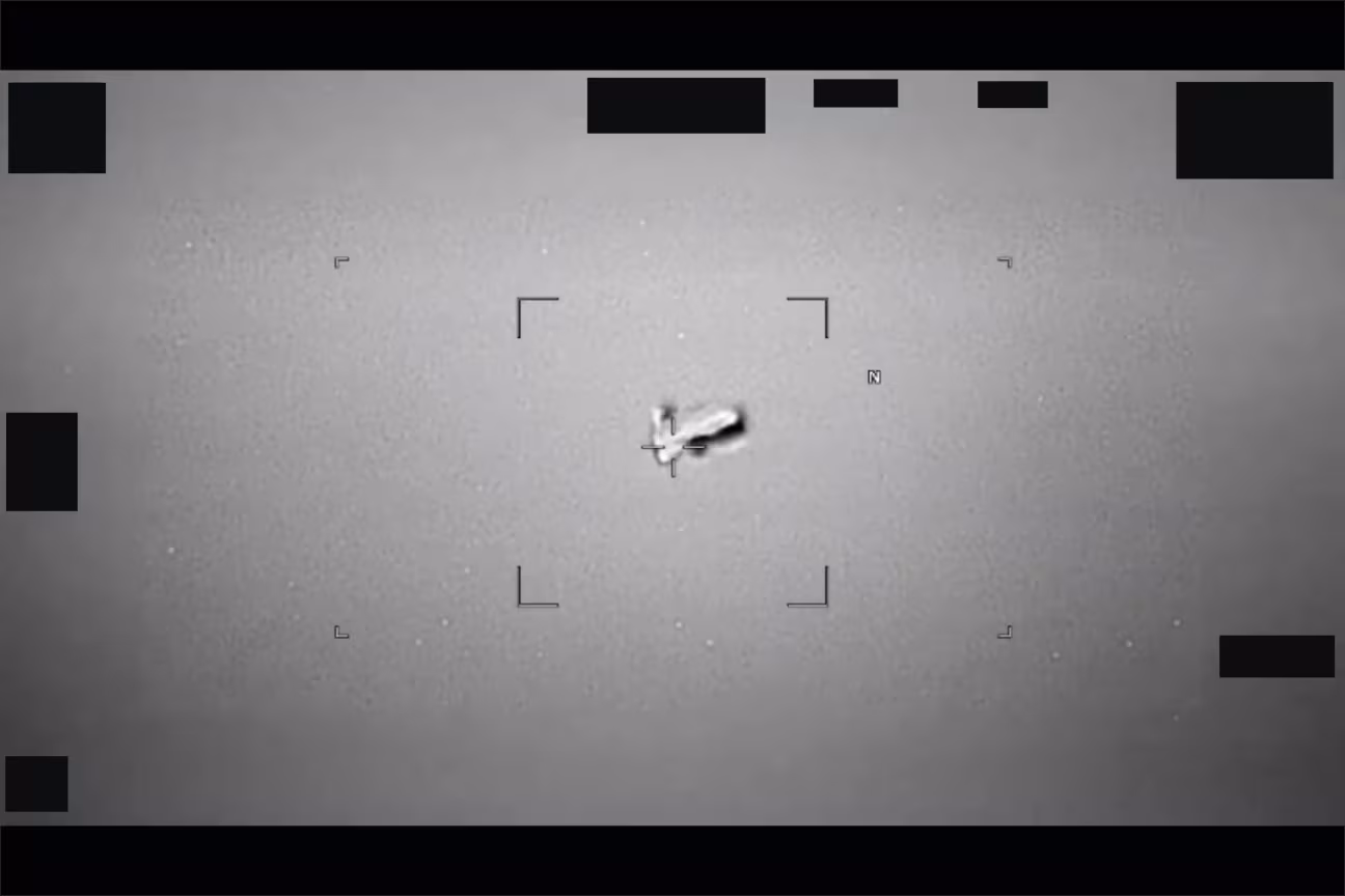 미 국방부가 공개한 'UFO 파일'. /미 국방부 캡처