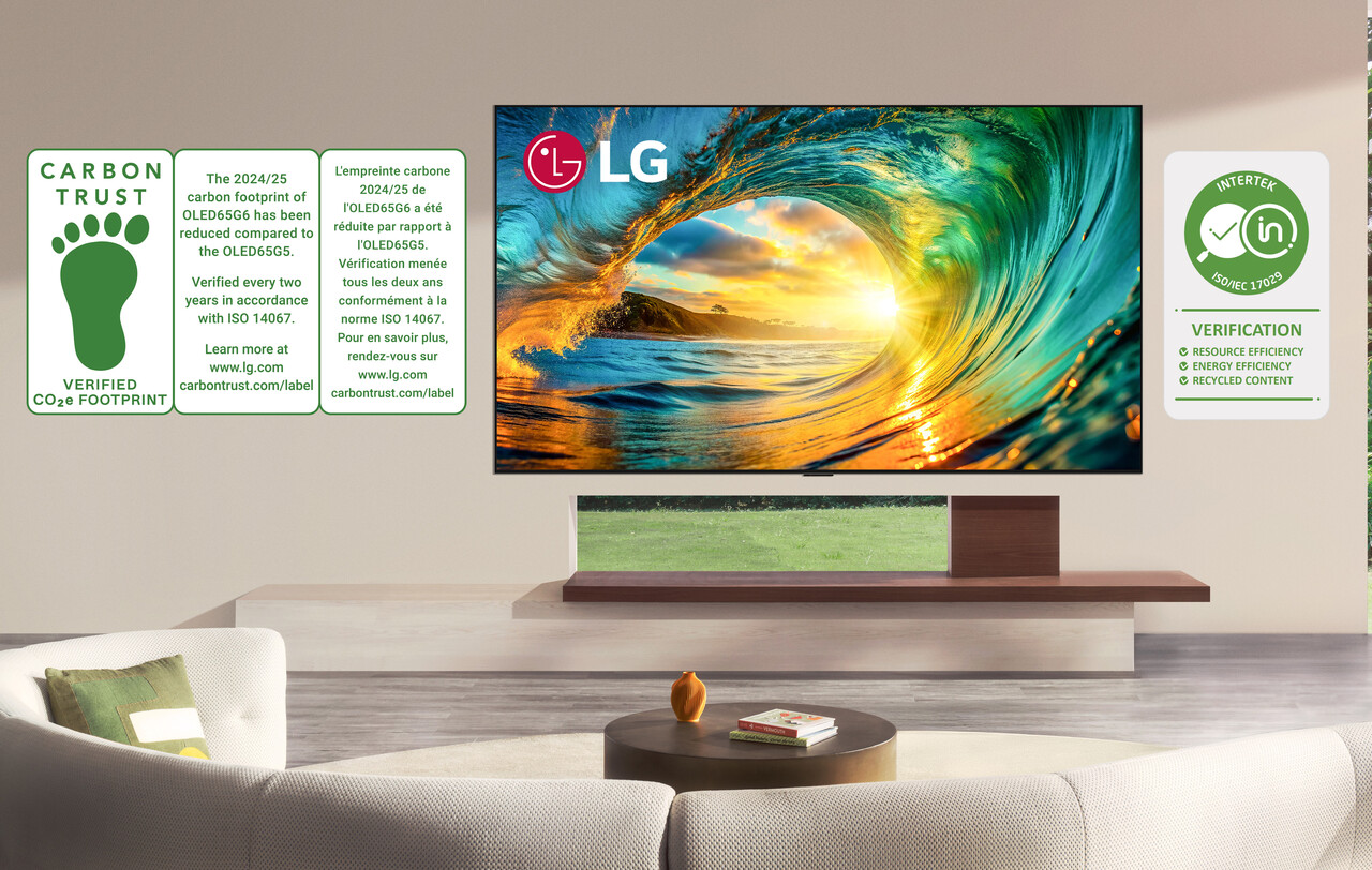 LG전자 TV가 탄소 저감, 플라스틱 감축, 재활용 소재 사용 등 ESG 관련 인증을 연이어 획득했다. 특히 LG 올레드 TV G6 모델은 카본트러스트의 '탄소발자국' 인증과 인터텍의 '자원효율 인증'을 모두 받았다. / LG전자