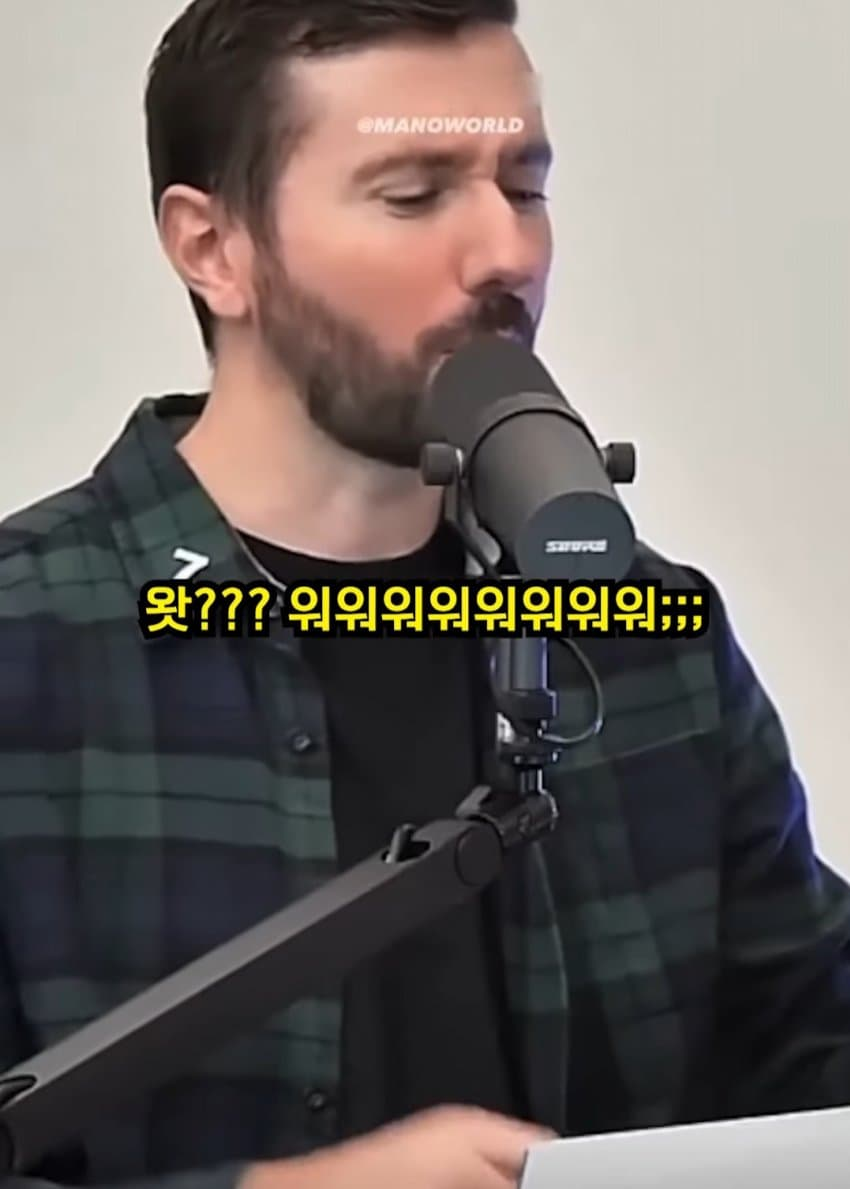 24b0d121e09c28a8699fe8b115ef0468e6a9edbb6a