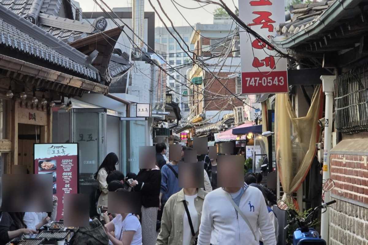 익선동 한옥거리 골목에서 야장 즐기기