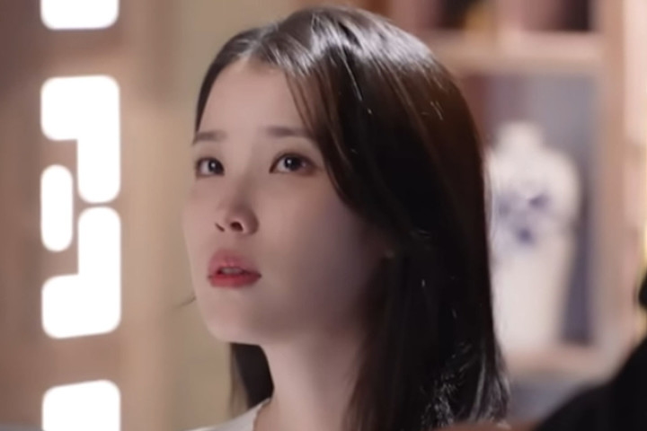引用：YouTubeチャンネル「イ・ジグム（IU Official）」
