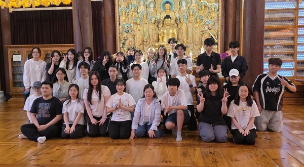 동국대 듀이카가 지난 18일 동국대학교 정각원 법당에서 재학생 법회를 봉행했다고 밝혔다. [동국대학교 듀이카]
