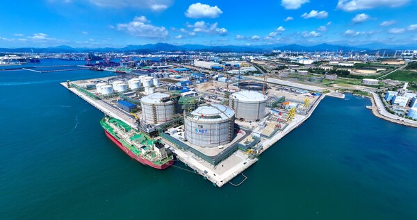 대우건설이 EPC로 수행한 울산 북항 LNG, OIL 터미널 전경