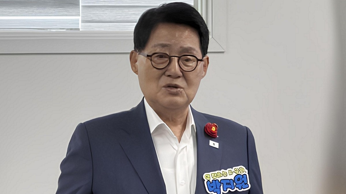 [사진=박지원 SNS]