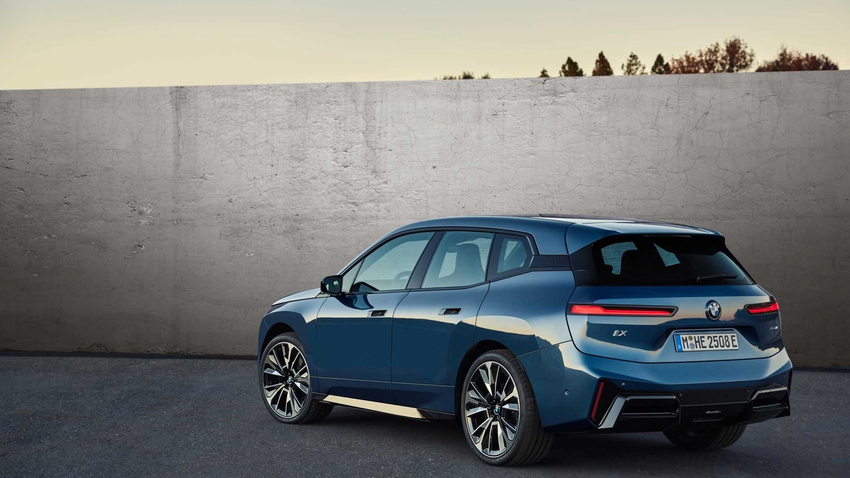 BMW iX 2026 충전 루틴부터 따져볼 전기차 체크
