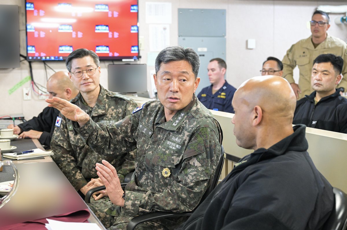 한미 해군, 연합 기뢰전훈련 실시…미 해상기지함 최초 참가｜동아일보