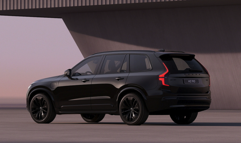 55대 한정판 볼보 XC90 블랙 에디션 출시