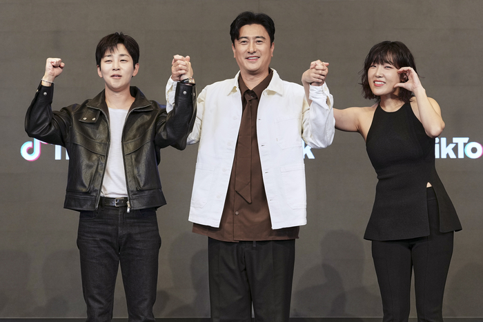 딘딘, 안정환, 이은지. 사진|틱톡