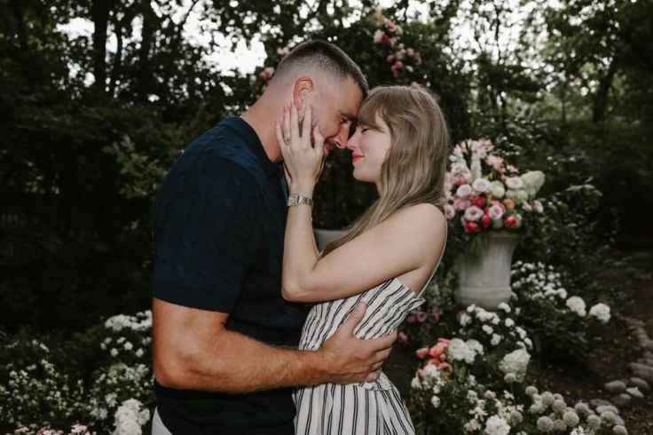 Taylor Swift and Travis Kelce / Credit: Instagram