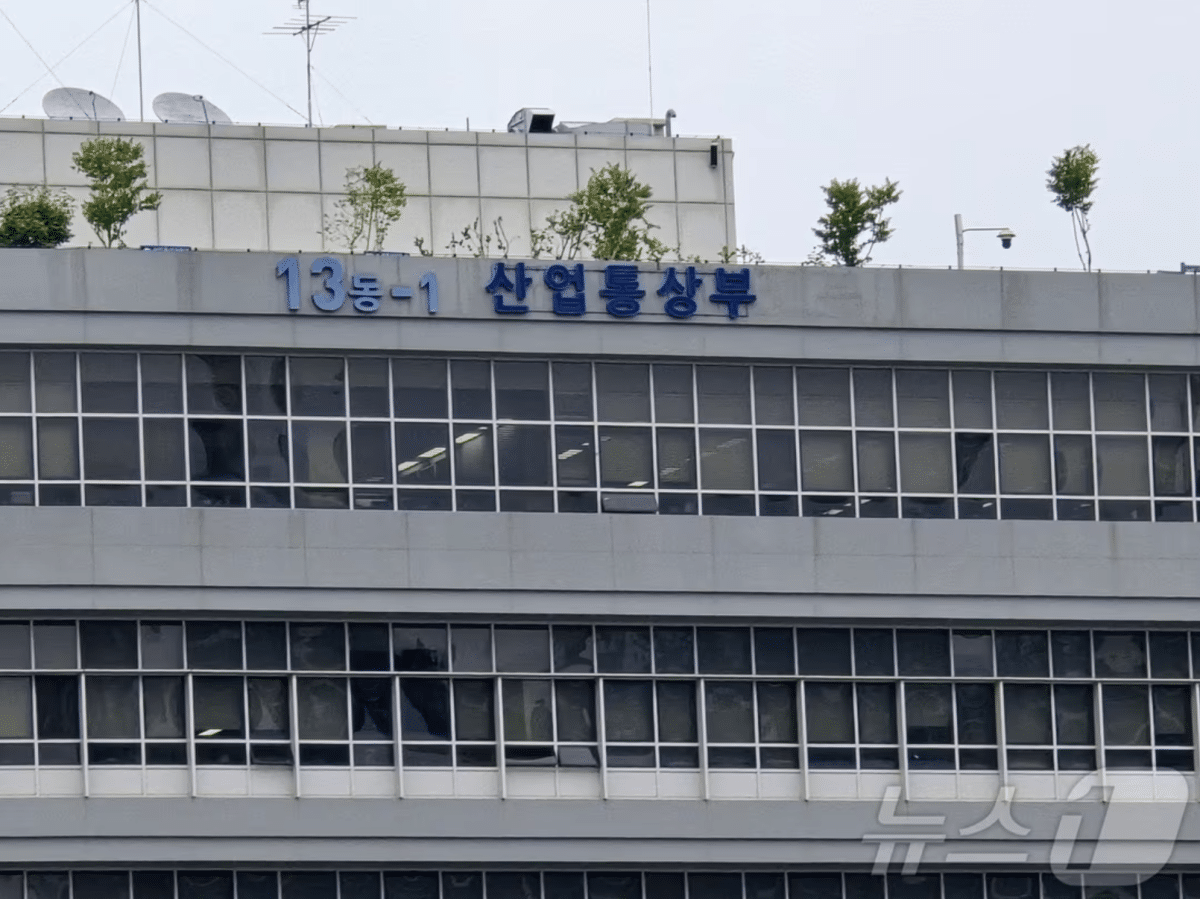 숙련공 30년 노하우, AI에 넘긴다…'보상은 누가, 얼마나?' 3 제조 암묵지 AI화 추진