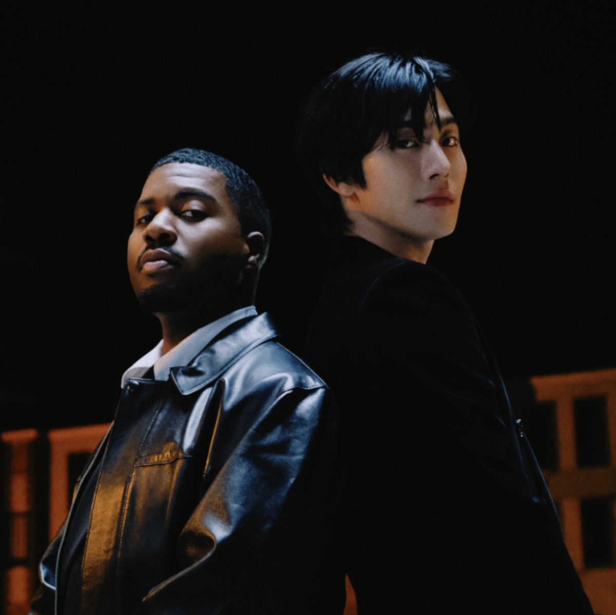 '섬싱 스페셜'을 발표하는 칼리드(왼쪽)와 배우 안효섭[더프레젠트컴퍼니 제공. 재판매 및 DB 금지]