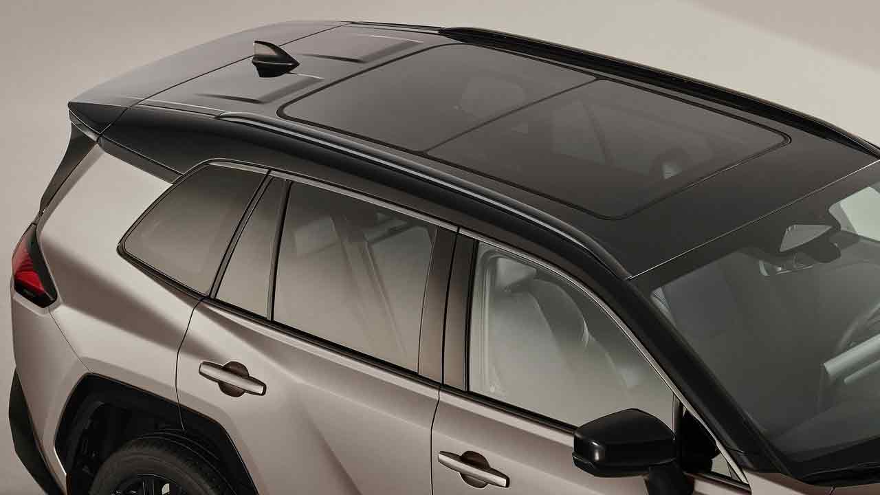 토요타 RAV4 파노라마 문루프 / 출처=토요타