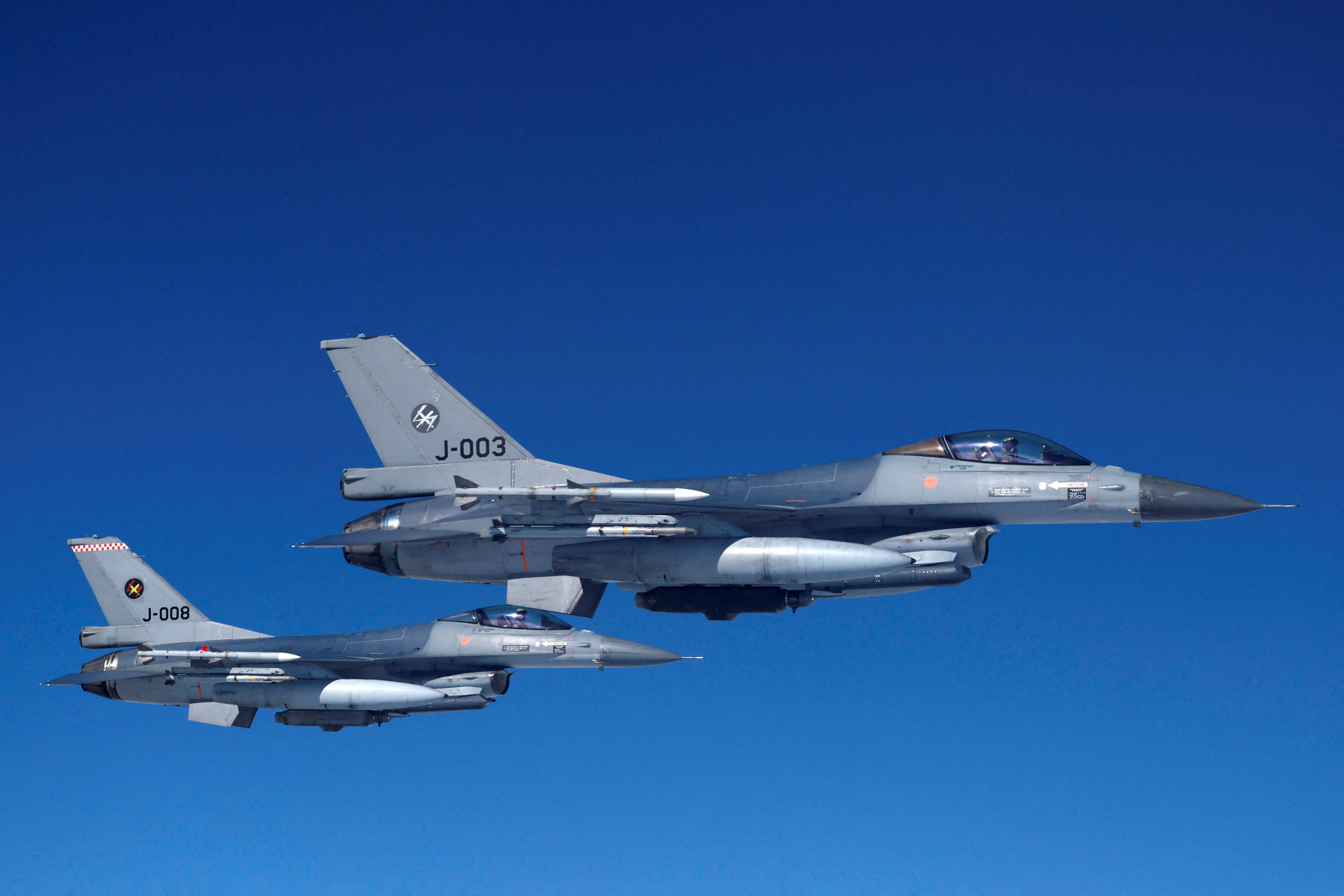 우크라이나가 학수고대... 美 마침내 “F-16 지원 승인”