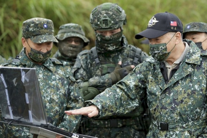 추궈정 대만 국방장관 “中, 올해중 대만 군사도발 가능성” - 글로벌이코노믹