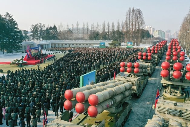 北 초대형 방사포, 청주·군산 등 南 공군기지 노렸다｜동아일보