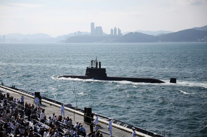KSS-III, 1만4000㎞ 항해 끝 캐나다 입항…잠수함 120조 수주전 '최후의 달' - 글로벌이코노믹