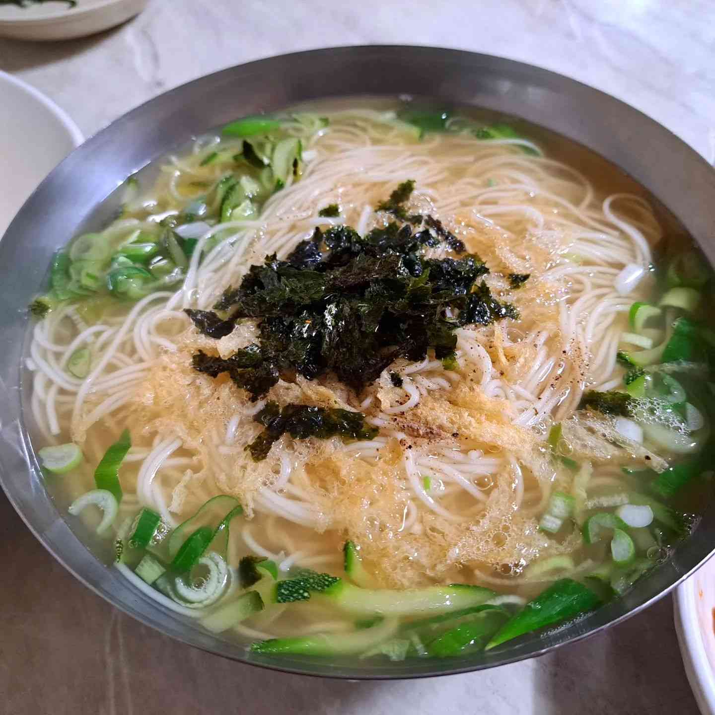배 터지는 국수 맛집