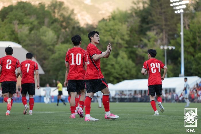 프리킥으로 선제 결승골을 기록한 이동경. ⓒ 대한축구협회
