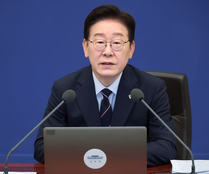 이재명 대통령이 2일 청와대에서 열린 제24회 국무회의 겸 제11차 비상경제점검회의에서 발언하고 있다. ⓒ뉴시스