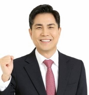 윤창환 전 국회의장 정책수석