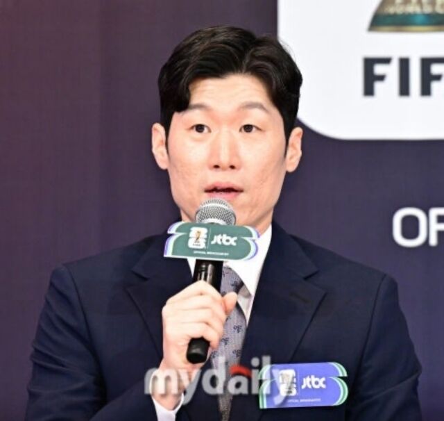 박지성 해설위원이 21일 서울 앰배서더 풀만 호텔에서 진행된 JTBC '2026 FIFA 북중미 월드컵' 기자간담회에 참석했다./한혁승 기자