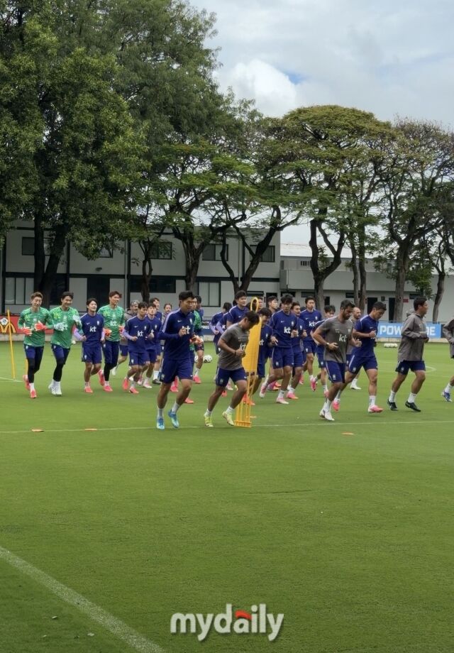 홍명보 감독이 이끄는 대한민국 축구대표팀은 14일 오전 11시(이하 현지시각) 멕시코 하라스코주 과달라하라 인근 사포판의 치바스 베르데 바예에서 훈련을 진행했다./사포판(멕시코)=최병진 기자
