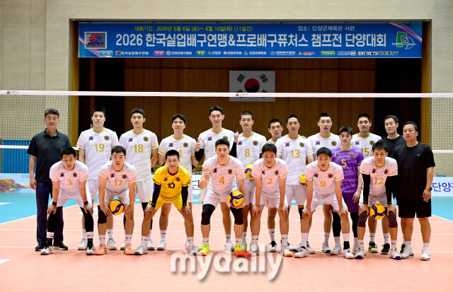 [MD포토] 국군체육부대 배구팀 '반가운 얼굴들이 가득'