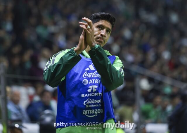 18일 '야후스포츠' 보도에 따르면 멕시코 축구대표팀이 과달라하라 스타디움에서 열리는 한국과의 '2026 국제축구연맹(FIFA) 북중미월드컵' A조 조별리그 2차전에서 퇴장을 당한 세사르 몬테스의 공백을 에드손 알바레스로 메울 예정이다./게티이미지코리아