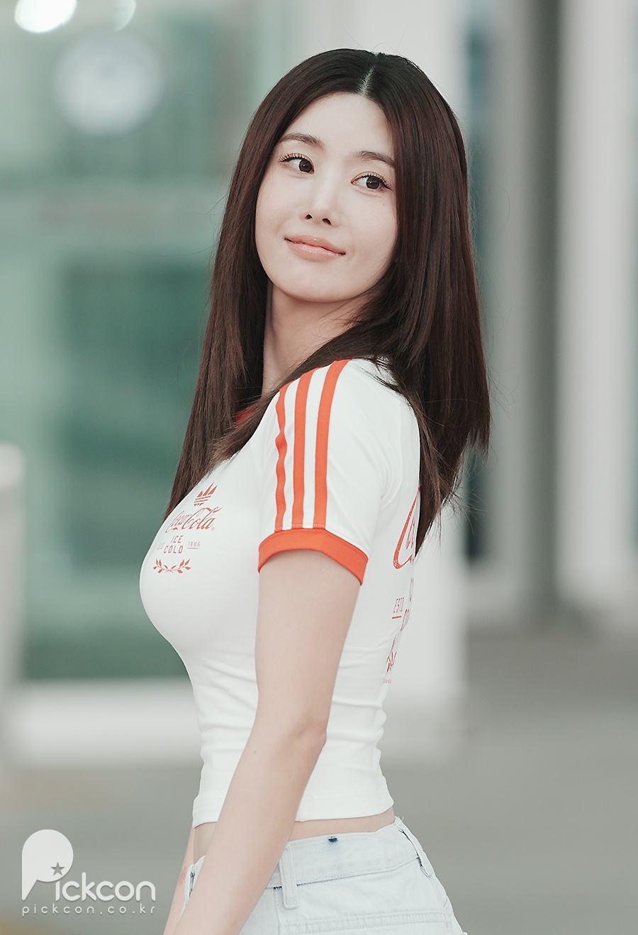 코카콜라 응원단 출격 / 사진: 픽콘DB 