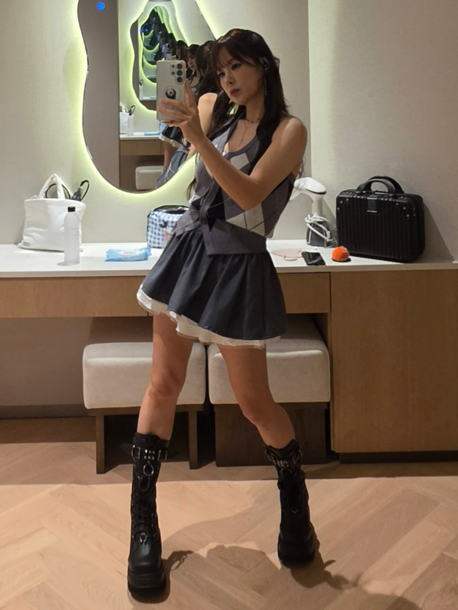 사진 : 채연 인스타그램